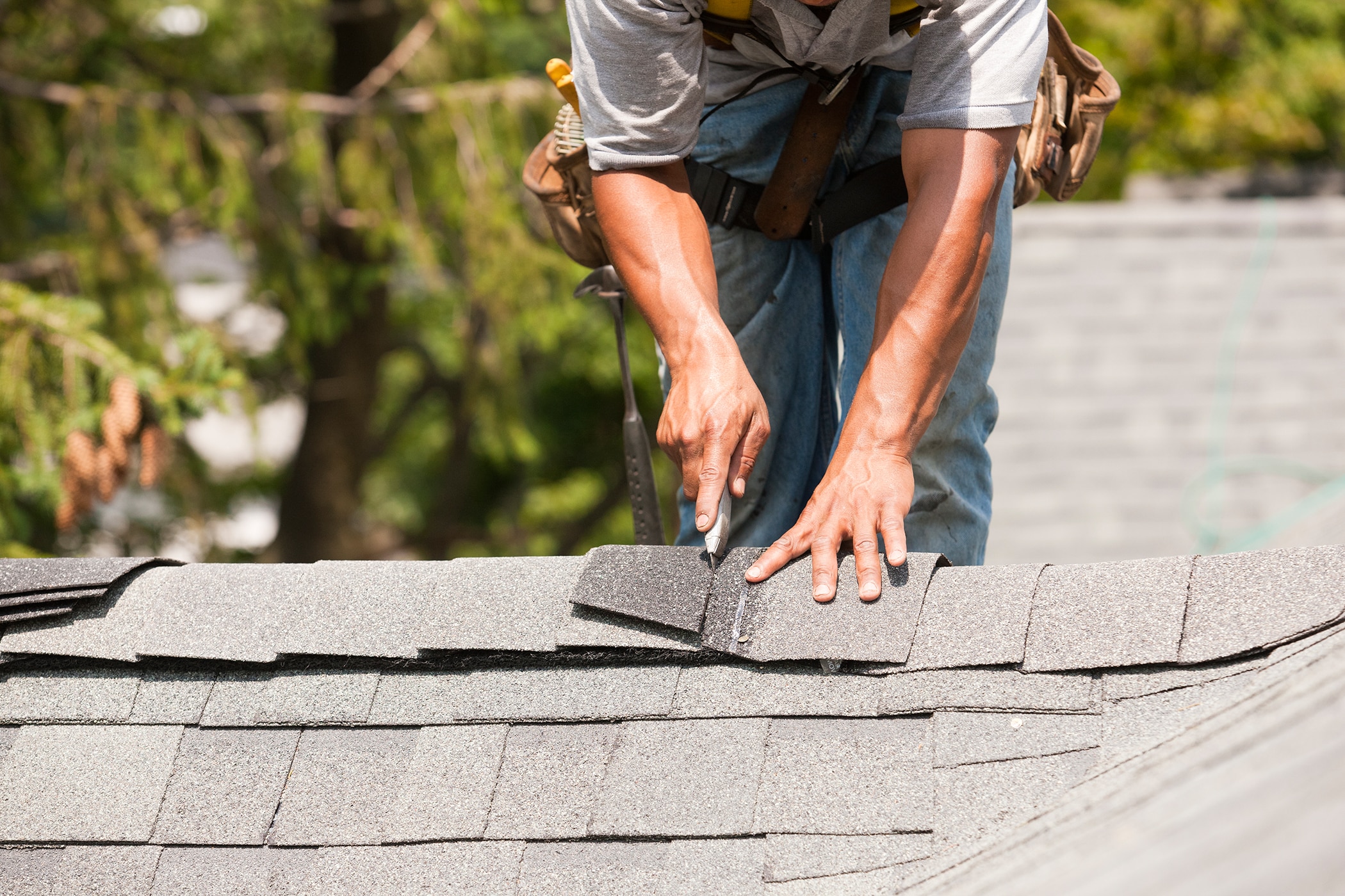 Repairing Roof Shingles